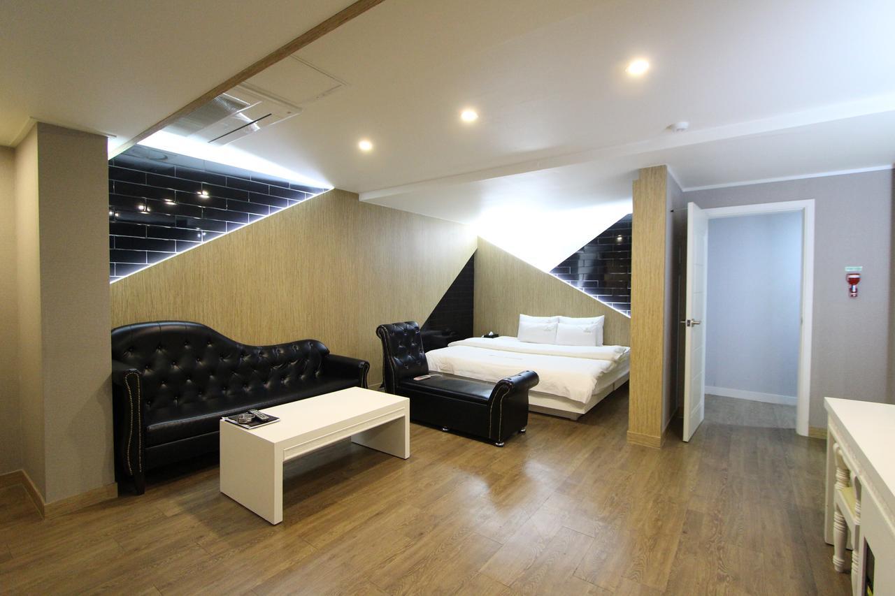 Hotel Louis.J Sasang-Gu Экстерьер фото