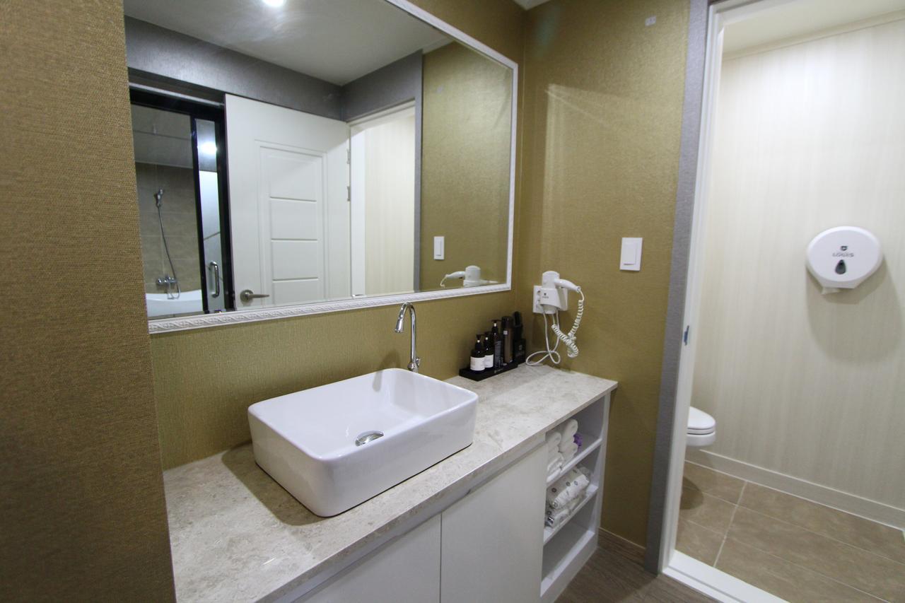 Hotel Louis.J Sasang-Gu Экстерьер фото